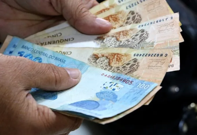 Pagamento será depositado ao longo do dia. No total, serão injetados na economia norte-rio-grandense R$ 629 milhões
