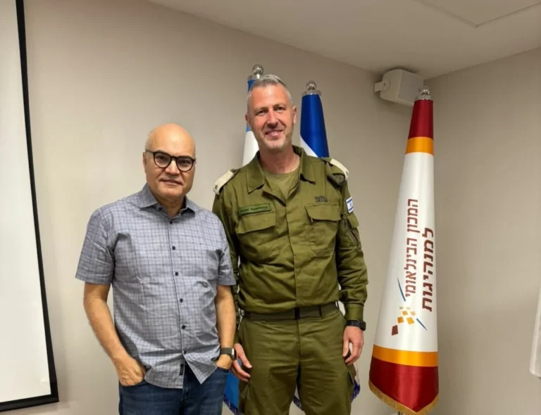 Comitiva com secretário de Natal passa por reunião para deixar Israel; saída pode ocorrer nesta segunda
