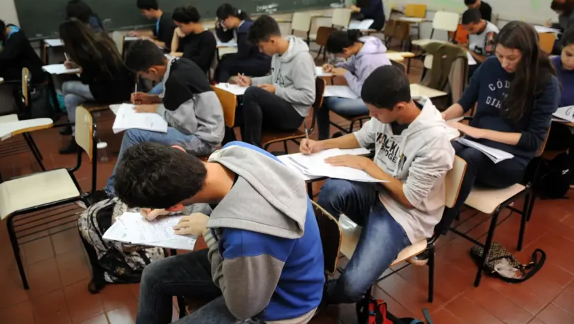 Inscrições para o exame de 2025 estão abertas desde 26 de maio - Foto: Agência Brasil Candidatos devem enviar documentação à Página do Participante
