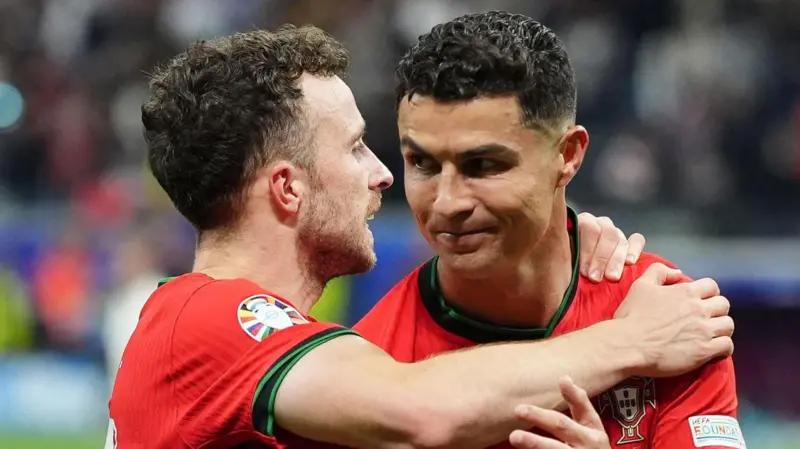 ‘Não faz sentido’: a reação de Cristiano Ronaldo e outras estrelas do futebol à morte de Diogo Jota