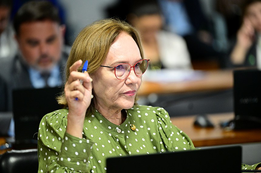 Zenaide Maia (PSD-RN) aprovou a campanha Agosto Azul e Vermelho para prevenção e tratamento de doenças vasculares