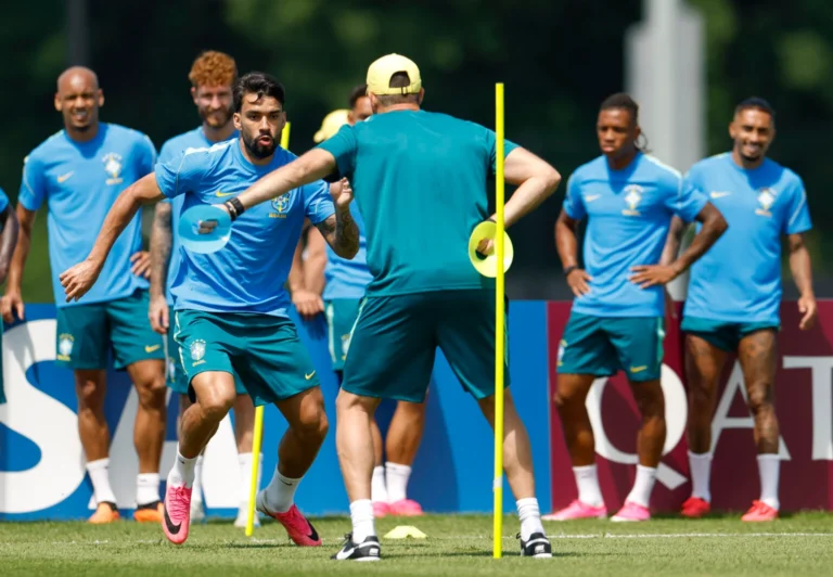 Sem Neymar, Brasil finaliza preparação para estreia na Copa no sábado